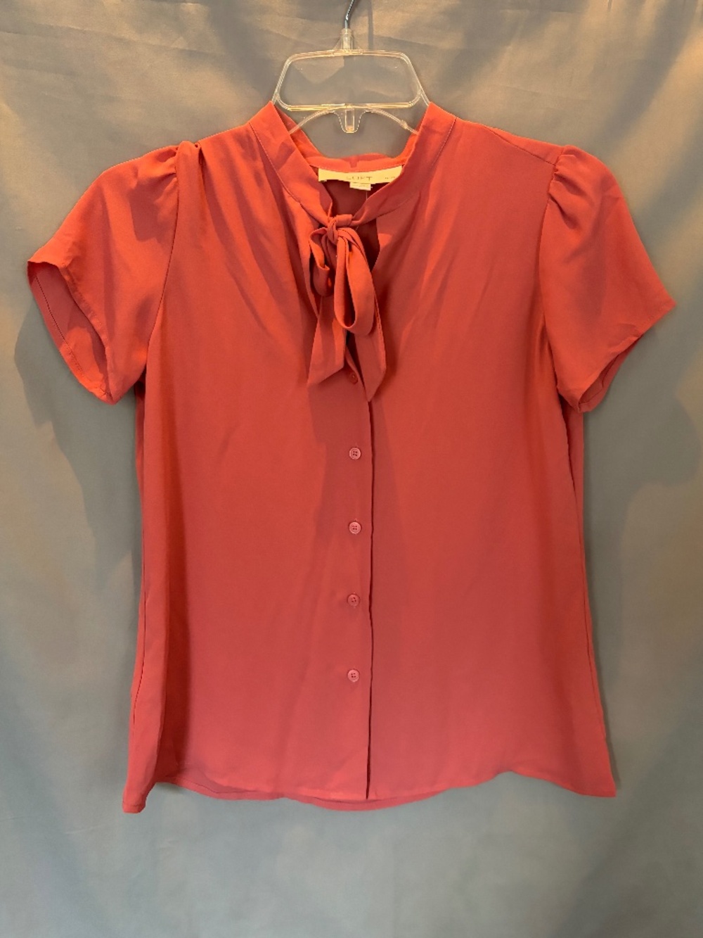 LOFT Petite Short Sleeve Blouse Tie Bow Collar, Salmon color - Size XXSP (NWT)